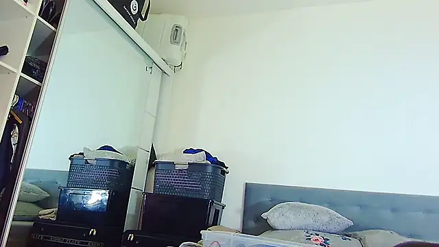 Sexyycattt online show from December 9, 2:34 am