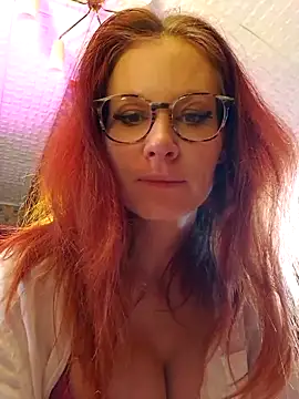 Snapshot of die-EinHORNY-WG chatting on October 7, 10:56 am die-EinHORNY-WG online show from October 7, 10:56 am