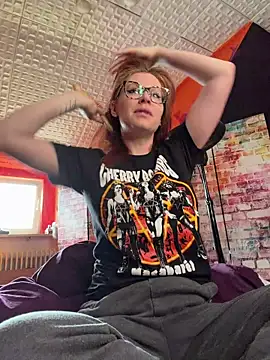 die-EinHORNY-WG online show from May 6, 7:35 am