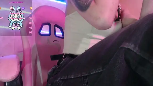 Sally23  online show from January 16, 2:10 pm