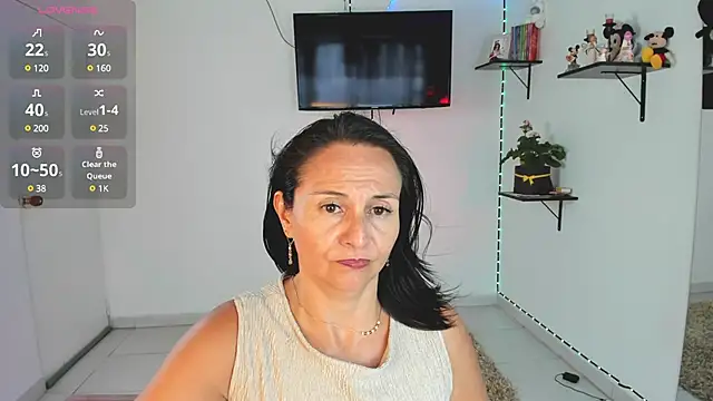 Snapshot of lollita_23_ chatting on January 13, 9:09 pm lollita 23  online show from January 13, 9:09 pm