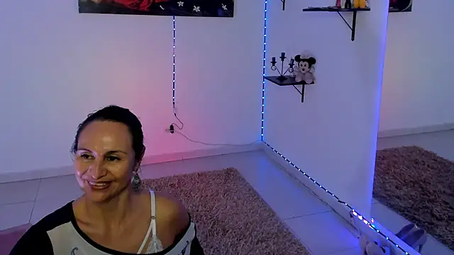 Snapshot of lollita_23_ chatting on February 25, 7:25 pm lollita 23  online show from February 25, 7:25 pm