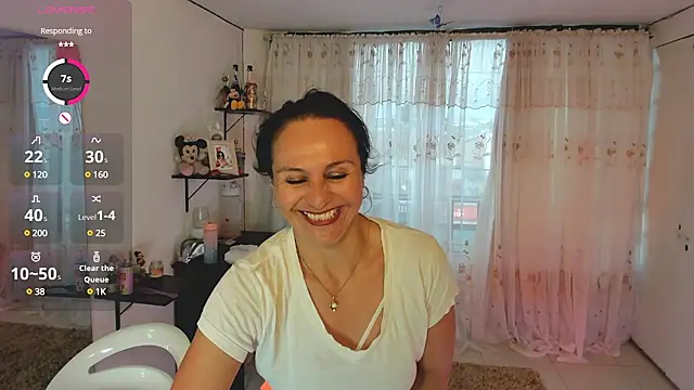 Snapshot of lollita_23_ chatting on March 10, 10:34 pm lollita 23  online show from March 10, 10:34 pm
