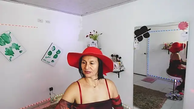 Snapshot of lollita_23_ chatting on September 24, 8:23 pm lollita 23  online show from September 24, 8:23 pm