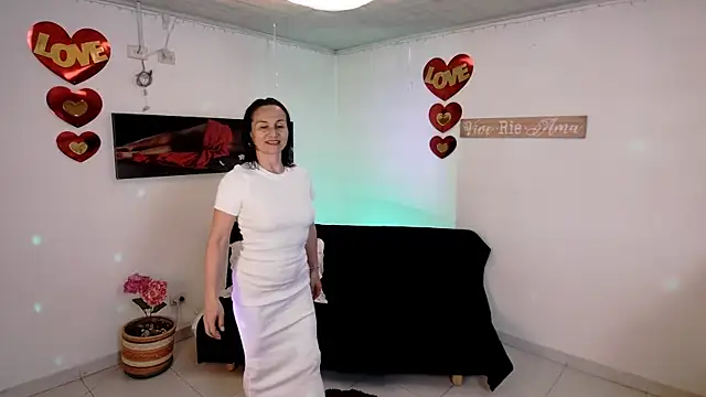 lollita 23  online show from April 6, 8:21 pm