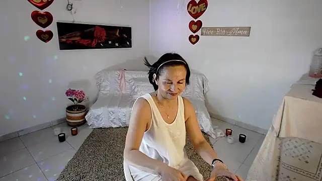 lollita 23  online show from April 23, 8:00 pm