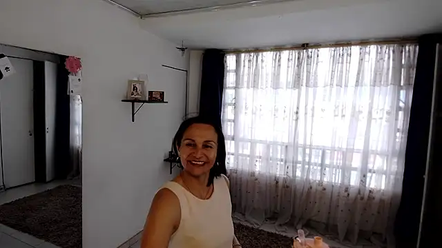 Snapshot of lollita_23_ chatting on May 20, 8:04 pm lollita 23 online show from May 20, 8:04 pm