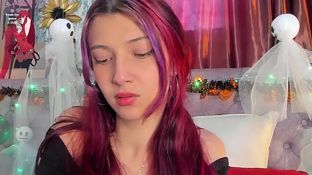 Snapshot of _Scarlett_01 chatting on October 16, 2:29 pm Scarlett 01 online show from October 16, 2:29 pm