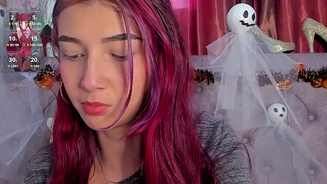 Snapshot of _Scarlett_01 chatting on October 20, 1:33 pm Scarlett 01 online show from October 20, 1:33 pm
