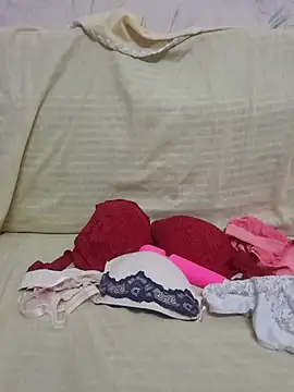 priya0626 online show from November 2, 3:58 pm