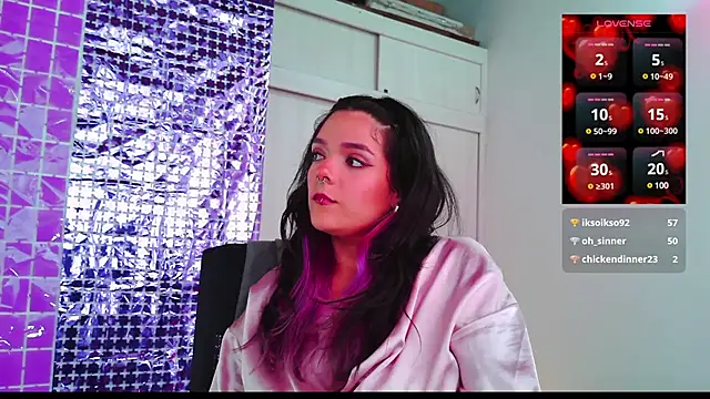 Snapshot of purple_em69 chatting on March 4, 1:59 pm purple em69 online show from March 4, 1:59 pm