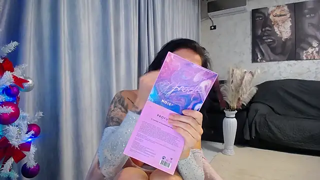 stayhere online show from December 9, 11:13 pm