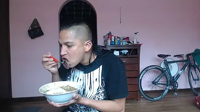 CoreAlejito online show from March 12, 3:07 pm