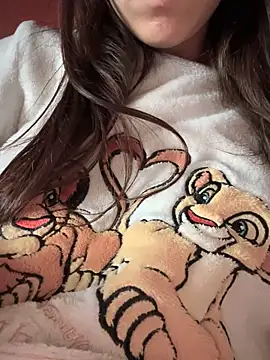 Snapshot of rossana99_ chatting on February 9, 2:50 pm rossana99 online show from February 9, 2:50 pm