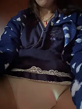 Snapshot of rossana99_ chatting on May 9, 10:31 am rossana99 online show from May 9, 10:31 am