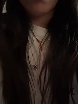 Snapshot of rossana99_ chatting on May 16, 1:54 pm rossana99 online show from May 16, 1:54 pm