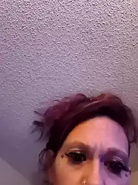 renegade vyxxen online show from February 3, 8:25 pm