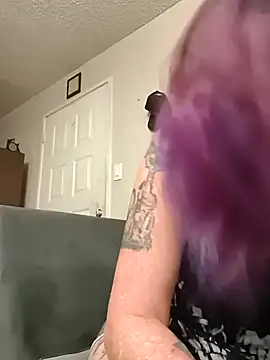 renegade vyxxen online show from February 17, 10:12 am