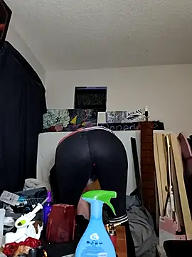 renegade vyxxen online show from February 24, 2:15 pm