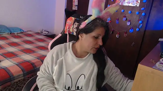 LucifernandaSw online show from March 30, 1:45 pm