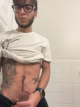 Snapshot of alejdrip chatting on January 12, 7:43 am alejdrip online show from January 12, 7:43 am