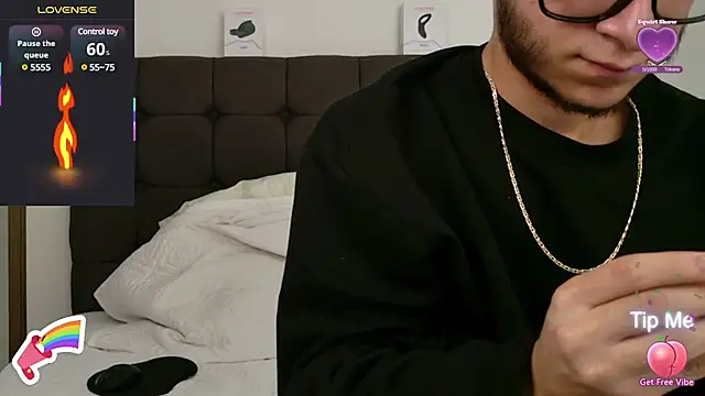 Snapshot of alejdrip chatting on March 14, 7:23 pm alejdrip online show from March 14, 7:23 pm