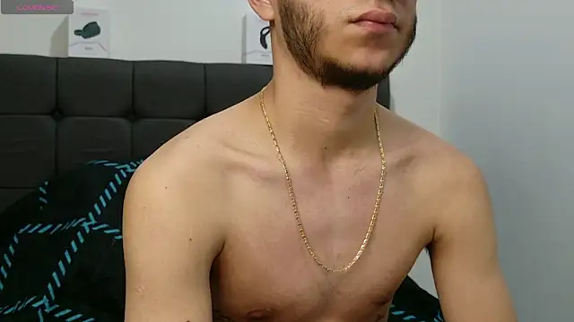 Snapshot of alejdrip chatting on March 15, 2:35 am alejdrip online show from March 15, 2:35 am