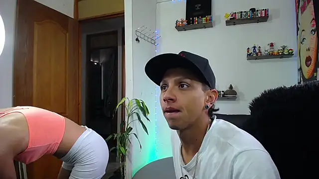 HillAndJack333 online show from January 19, 1:01 pm