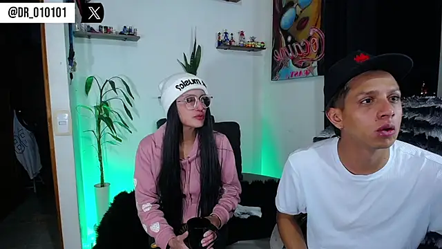 HillAndJack333 online show from September 28, 1:22 am