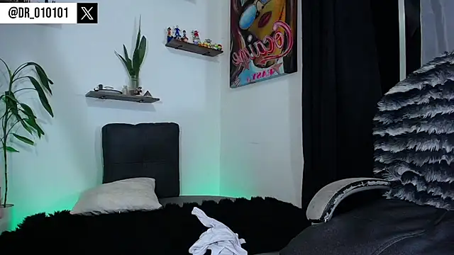 HillAndJack333 online show from September 28, 11:32 pm