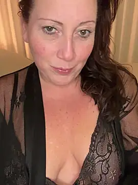 xsexycurvymilf online show from February 20, 3:08 pm