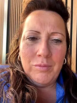 xsexycurvymilf online show from September 30, 11:37 am