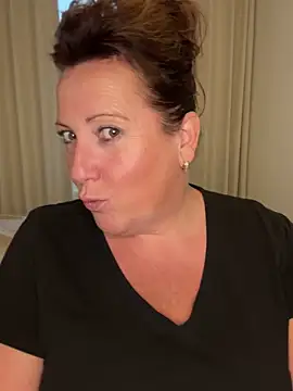 xsexycurvymilf online show from October 8, 3:20 pm