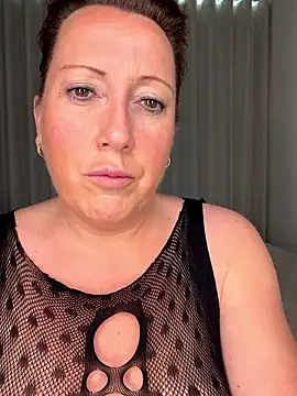 xsexycurvymilf online show from March 23, 3:05 pm