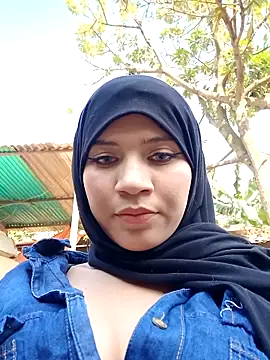 hanaa 18 online show from February 13, 7:42 pm