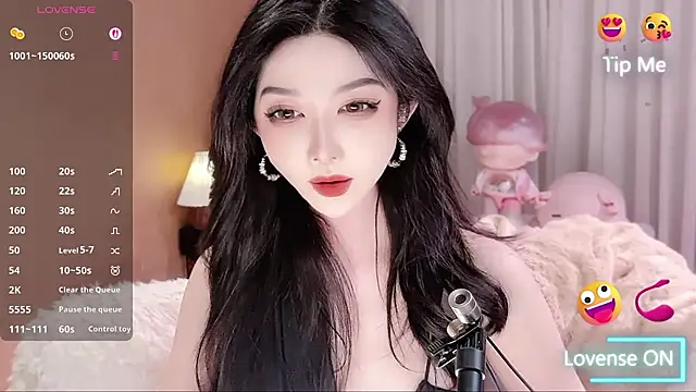 Snapshot of vyizh- chatting on June 8, 1:11 pm vyizh- online show from June 8, 1:11 pm