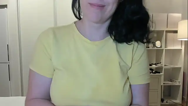 Snapshot of emmita69_ chatting on October 11, 5:17 am emmita69 online show from October 11, 5:17 am