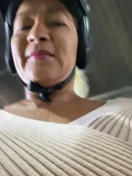 Snapshot of Jlo_69 chatting on December 29, 2:42 pm Jlo 69 online show from December 29, 2:42 pm