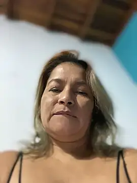 Snapshot of Jlo_69 chatting on February 23, 12:19 am Jlo 69 online show from February 23, 12:19 am