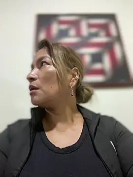 Snapshot of Jlo_69 chatting on March 13, 12:59 am Jlo 69 online show from March 13, 12:59 am