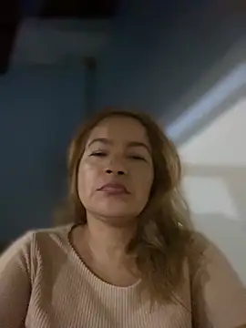 Snapshot of Jlo_69 chatting on September 22, 4:25 am Jlo 69 online show from September 22, 4:25 am