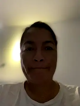 Snapshot of Jlo_69 chatting on October 20, 10:49 am Jlo 69 online show from October 20, 10:49 am