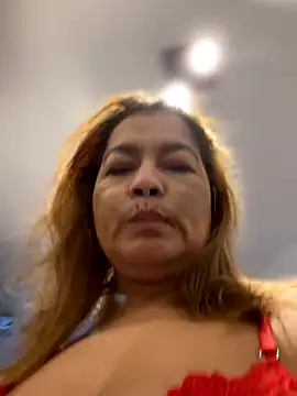 Snapshot of Jlo_69 chatting on November 18, 12:42 pm Jlo 69 online show from November 18, 12:42 pm