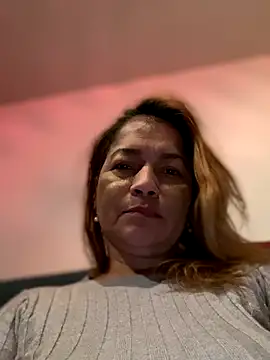 Snapshot of Jlo_69 chatting on November 19, 3:39 am Jlo 69 online show from November 19, 3:39 am