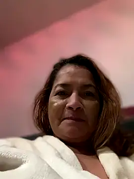 Snapshot of Jlo_69 chatting on November 21, 3:49 am Jlo 69 online show from November 21, 3:49 am