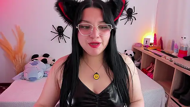 Snapshot of catha_cat chatting on October 14, 6:31 pm catha cat online show from October 14, 6:31 pm