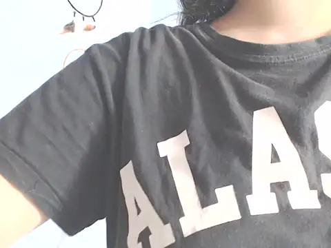 Snapshot of Amara18_ chatting on December 20, 6:40 am Amara18 online show from December 20, 6:40 am