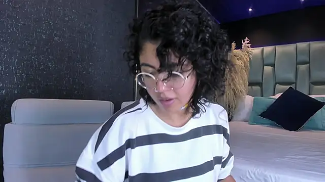 Amareto  online show from March 5, 3:29 pm