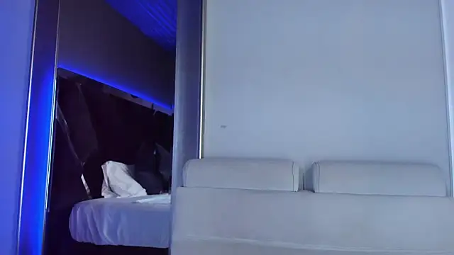 Amareto  online show from April 9, 9:15 am