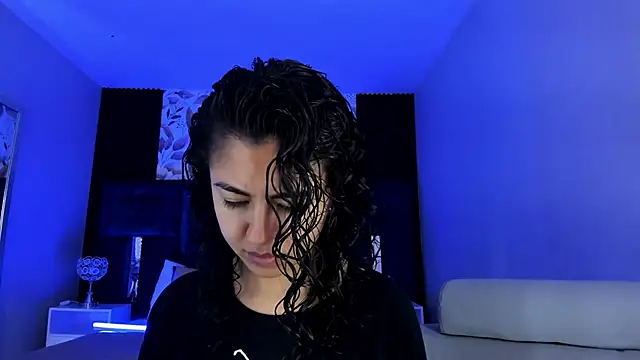 Amareto  online show from April 20, 9:23 am